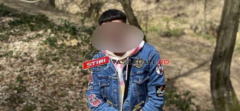 A ÎNCERCAT SĂ PLECE DE LA LOCUL ACCIDENTULUI CU MAȘINA DEȘI MAI AVEA DOAR TREI ROȚI – Un cunoscut hairstylist din Baia Mare arestat preventiv (foto)