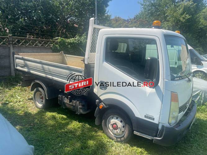 FOTO: Bărbat din Cicârlău, amendat după ce a aruncat deşeuri într-un loc neamenajat