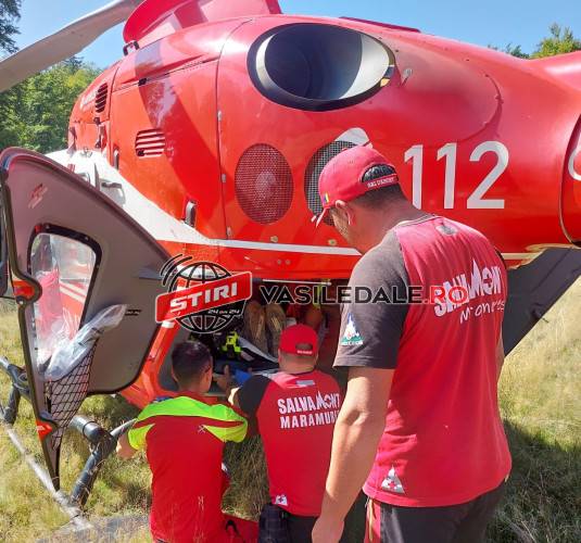 INTERVIN SALVAMONTIŞTII: Un turist ceh, rănit într-un accident cu motocross-ul în zona Vf. Prislop – foto