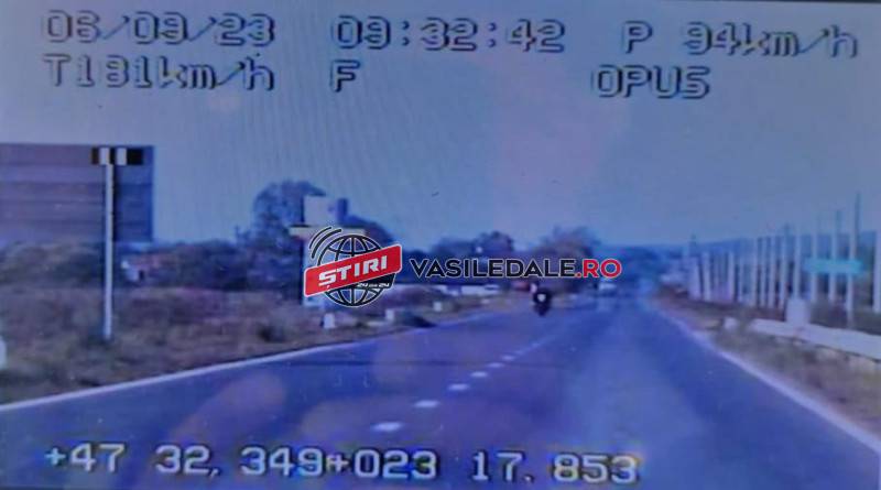 DJ 108D, ÎNTRE RODINA ȘI GÂRDANI: Motociclist, depistat de aparatul video-radar cu o viteză de 181 km/h