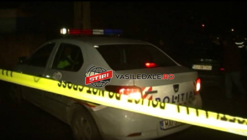 HĂRNICEȘTI: Două persoane rănite după ce o șoferiță a lovit un tractor