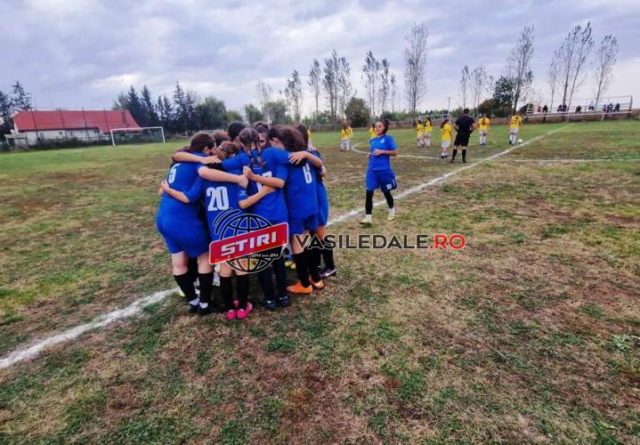 FOTBAL FEMININ: CSM Unirea Alba Iulia U15 – Fotbal Feminin Baia Mare U15: 1-4 (1-1)