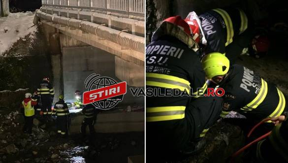 Exerciţiu al Serviciului Voluntar pentru Situații de Urgenţe din Poienile de Sub Munte. A fost „salvată” o persoană căzută de pe un pod