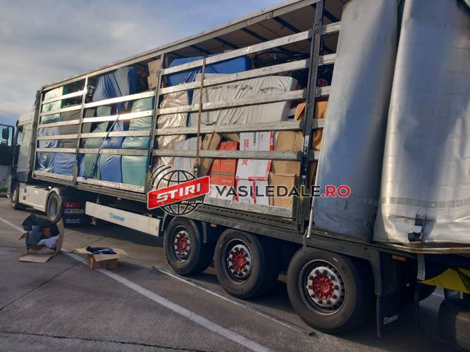 11 tone de ajutoare umanitar ale unei asociații din Sighetu Marmației, BLOCATE ÎN PETEA