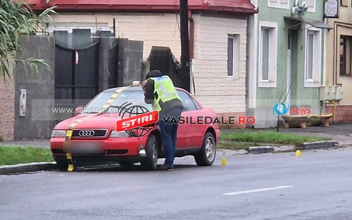FOTO: A traversat „ca prin câmp” – Un șofer din Maramureș a lovit cu mașina o femeie în Satu Mare