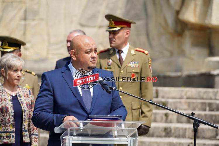 Paradă militară de Ziua Națională a României în municipiul Baia Mare