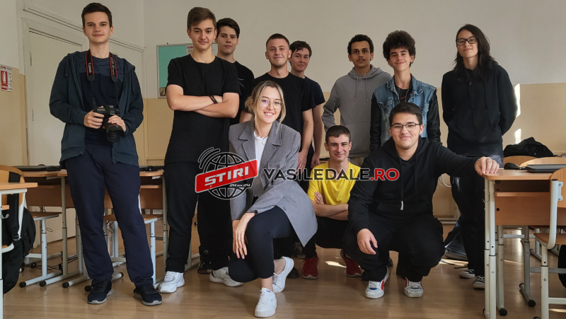 Pregătiri intense: Echipa de robotică EXOROS pregătiți pentru a arăta ce știu la First Tech Challenge România