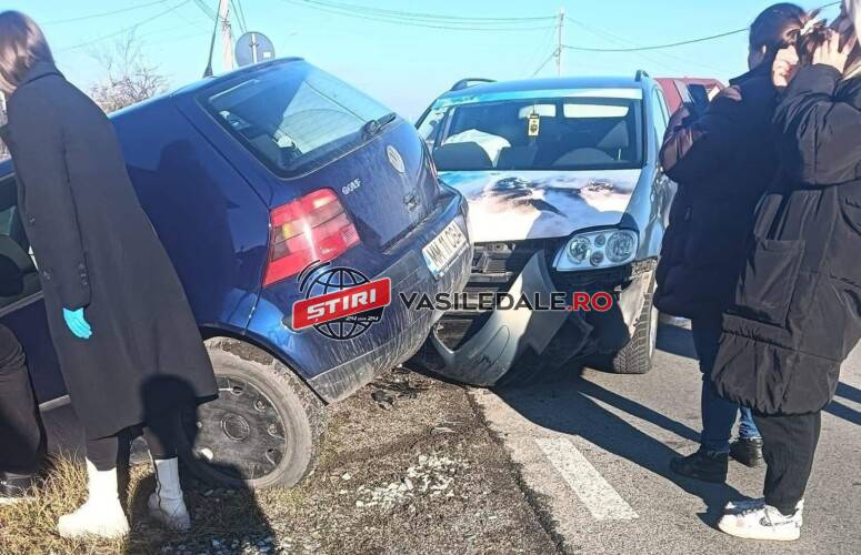 FOTO: Accident rutier la Buzeşti, cu o persoană încarcerată – actualizare