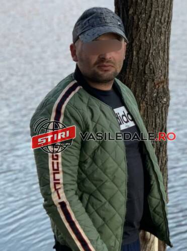 EXCLUSIV: A îmbrâncit un polițist ce îl oprise în trafic și a fugit. Bărbatul este recidivist. În mașina abandonată s-ar fi găsit droguri