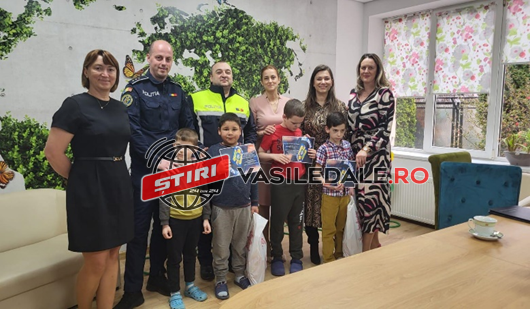 RECUNOȘTINȚĂ PENTRU „GÂNDURILE” BUNE: Mesaj de mulțumire adresat de poliţişti copiilor care au participat la concursul de desene
