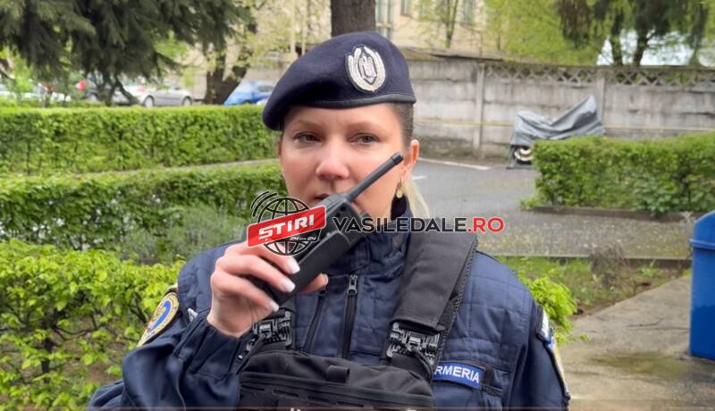 VIDEO: A demascat un pedofil – Jandarmul anului este… o jandarmeriță. Andrada lucrează de 19 ani în cadrul Detașamentului Mobil Baia Mare VIDEO: A demascat un pedofil – Jandarmul anului este… o jandarmeriță. Andrada lucrează de 19 ani în cadrul Detașamentului Mobil Baia Mare
