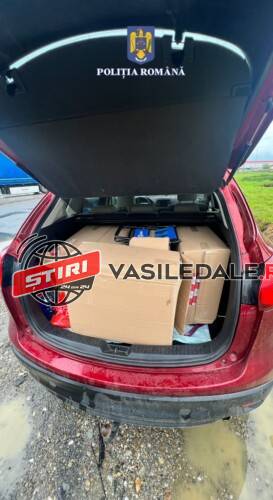 BAIA MARE: Contrabandist prins în flagrant de polițiștii specializați în investigarea criminalității economice. Avea în maşină 2.500 pachete cu ţigări