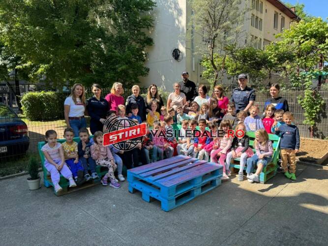 „VIAȚA ÎNCEPE ÎN ZIUA ÎN CARE O ÎNCEPI ÎN GRĂDINĂ”: Copiii, educatoarele și polițiștii- cei mai buni prieteni ai naturii