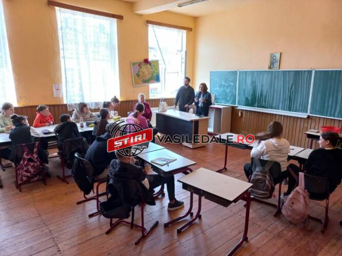 Despre droguri, discriminare și victimizarea minorilor la Școlile Gimnaziale Călinești și Văleni