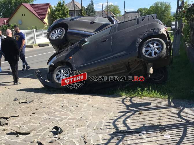 FOTO / VIDEO: Accident rutier în Tisa, produs din cauza unei explozii la o anvelopă