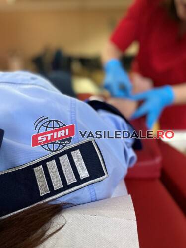 ZIUA MONDIALĂ A DONATORULUI DE SÂNGE: Polițiștii maramureșeni transformă picătura în infinit cu fiecare ocazie