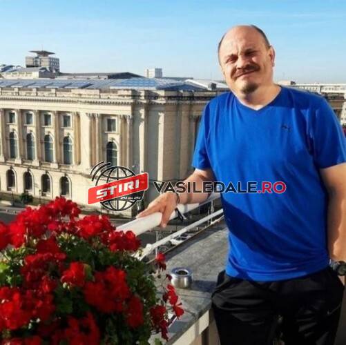 Un gest simplu care definește empatia și spiritul civic! A găsit 1.000 de lei în bancomat și i-a predat poliției Un gest simplu care definește empatia și spiritul civic! A găsit 1.000 de lei în bancomat și i-a predat poliției