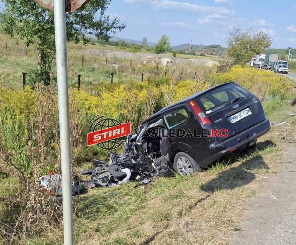 Un autoturism înmaticulat în Maramureş, implicat într-un grav accident în Sălaj