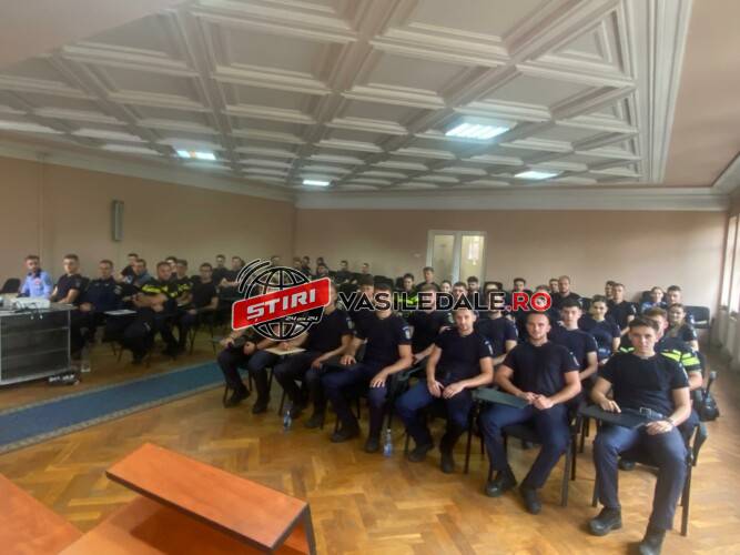55 de elevi ai Școlilor de Poliție au finalizat stagiul de practică