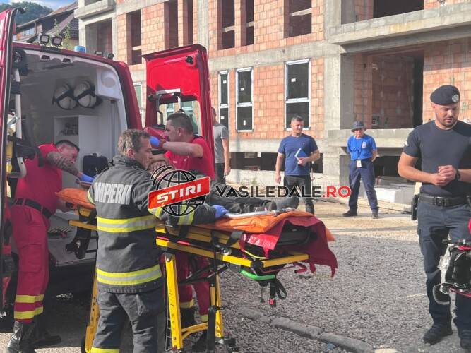 EXCLUSIV VIDEO: S-A NĂSCUT A DOUA OARĂ – Un tânăr a căzut de la 20 m de pe un bloc aflat construcţie și a supraviețuit (actualizare)