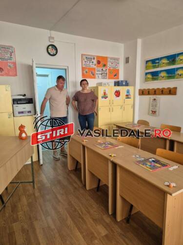 Inspectorul general Mihai Pop al Inspectoratului Școlar, la pas, prin școlile din Maramureș!