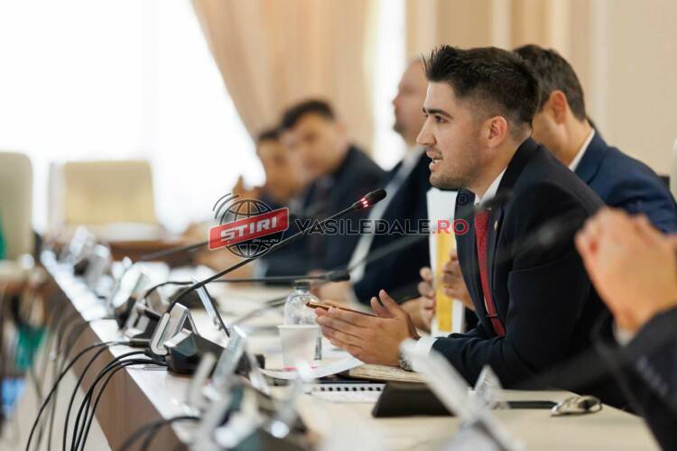 Brian Cristian, deputat USR, despre scandalul premierilor de la Federația Română de Canotaj: „USR va urma toate procedurile legale pentru a aduce acest caz în atenția autorităților și pentru a demasca hoția și sistemul corupt din sportul românesc!”