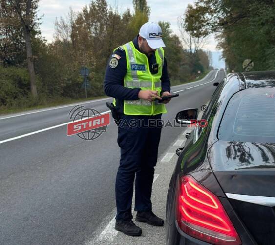 RUTIERE: Bărbat depistat băut la volan la Satu Nou de Jos, un altul surprins de aparatura radar, deși avea permisul suspendat. Cinci permise reținute pentru nerespectarea culorii roșii a semaforului RUTIERE: Bărbat depistat băut la volan la Satu Nou de Jos, un altul surprins de aparatura radar, deși avea permisul suspendat. Cinci permise reținute pentru nerespectarea culorii roșii a semaforului