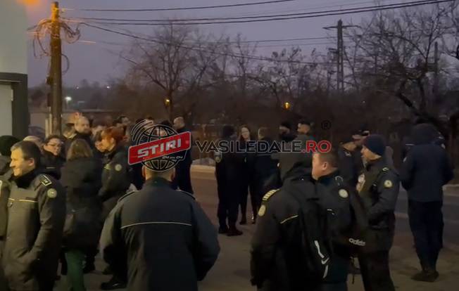 Poliţiştii din Penitenciarul Baia Mare au oprit lucrul şi protestează