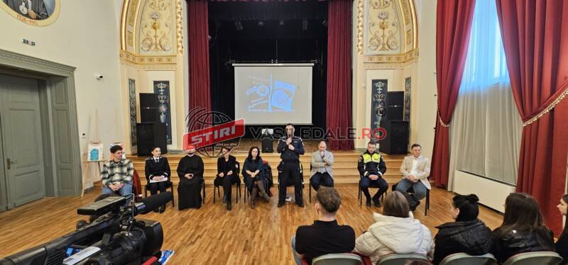 Ziua Internațională a nonviolenței în școli: perspective diverse în cadrul unor discuţii deschise, la Sighetu Marmaţiei