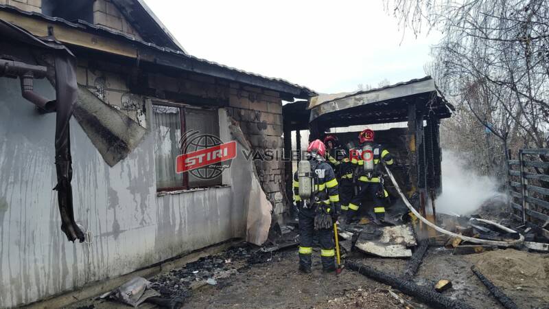FOTO: Incendiu pe strada Depozitelor din Baia Mare