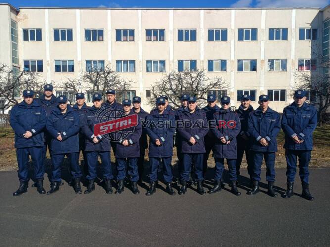 Elevi în practică la Jandarmeria Maramureș