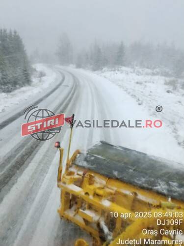 VIDEO: Ninsoarea creează probleme și astăzi pe șoselele din Maramureș – actualizare