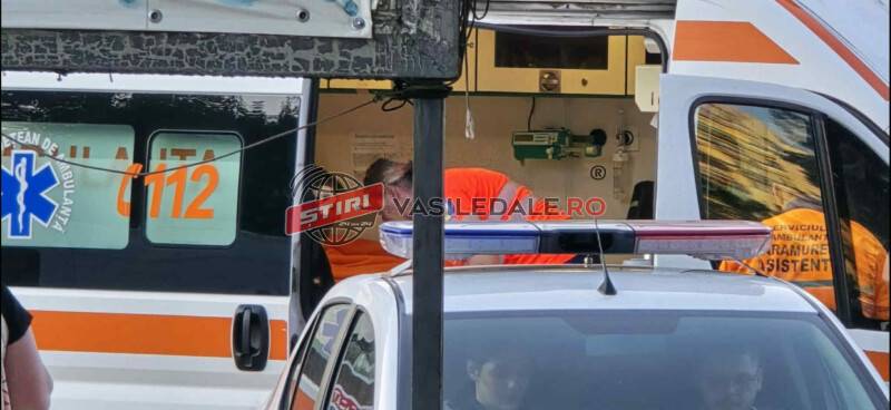 EXCLUSIV FOTO: BAIA MARE, CA-N JUNGLĂ – Bătaie între adolescenți în parcul Mara. Un bărbat a intervenit dar a fost bătut – actualizare EXCLUSIV FOTO: BAIA MARE, CA-N JUNGLĂ – Bătaie între adolescenți în parcul Mara. Un bărbat a intervenit dar a fost bătut – actualizare