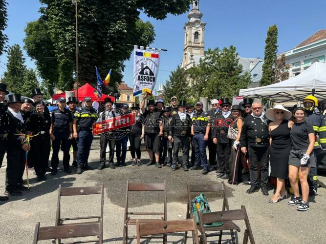 La Sighetu Marmației, polițiștii monitorizează desfășurarea Paradei Coșarilor
