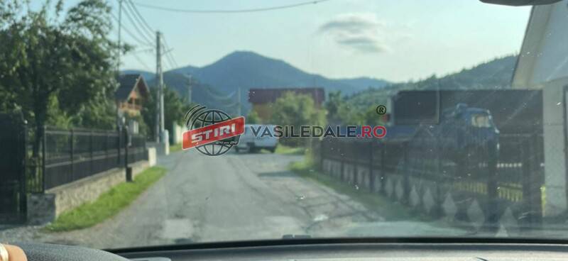 EXCLUSIV / PERCHEZIȚII: Mascații caută arme la mai multe adrese din Borșa – actualizare