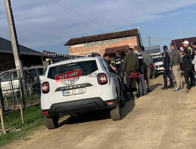 EXCLUSIV: Mascații intervin pe Calea Mireșului din Șomcuta Mare. Un bărbat ar fi fost lovit cu un hârleț. Tânăr reținut (foto) – actualizare