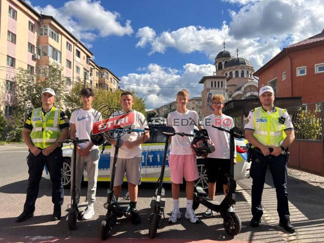 SIGURANȚA PE TROTINETĂ ÎNCEPE CU RESPECTAREA REGULILOR: Acțiune a polițiștilor în întreg județul SIGURANȚA PE TROTINETĂ ÎNCEPE CU RESPECTAREA REGULILOR: Acțiune a polițiștilor în întreg județul