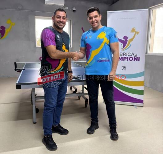 Fabrica de Campioni dă startul la tenis de masă, avându-l antrenor pe Rareș Olăhuț