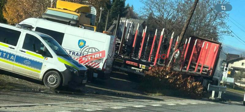 ȘTERGEAU DATELE DIN SUMAL, PENTRU 75 DE CIOATE: 9 percheziții domiciliare și o percheziție auto la Moisei și Borșa. 3 suspecți aduși la audieri la IPJ Maramureș (FOTO)