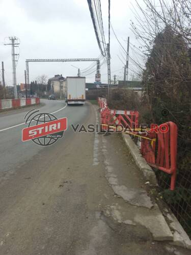 Sighetenii sunt REVOLTAȚI: ”Podul Ronișorii este un pericol când ne ducem copiii la grădiniță”!