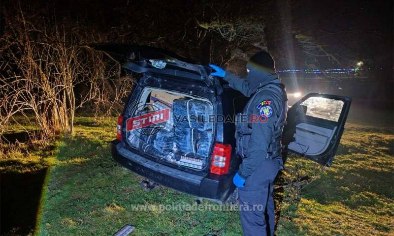 SIGHETU MARMAȚIEI: Aproximativ 19.000 de pachete cu țigări, în valoare de peste 366.000 de lei, descoperite într-un autovehicul de către poliţiştii de frontieră