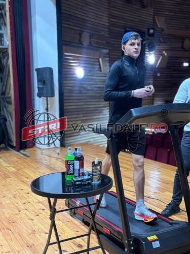 Pentru o cauză nobilă: Un tânăr din Vișeu de Sus A ALERGAT 24 DE ORE pentru a ajuta copiii nevoiași (foto)