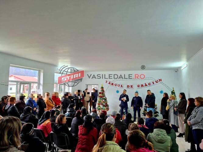 O ALTFEL DE ȘEDINȚĂ CU PĂRINȚII: Polițiștii Biroului Siguranță Școlară au participat la o întâlnire cu părinții elevilor unei unități de învățământ din Suciu de Sus O ALTFEL DE ȘEDINȚĂ CU PĂRINȚII: Polițiștii Biroului Siguranță Școlară au participat la o întâlnire cu părinții elevilor unei unități de învățământ din Suciu de Sus