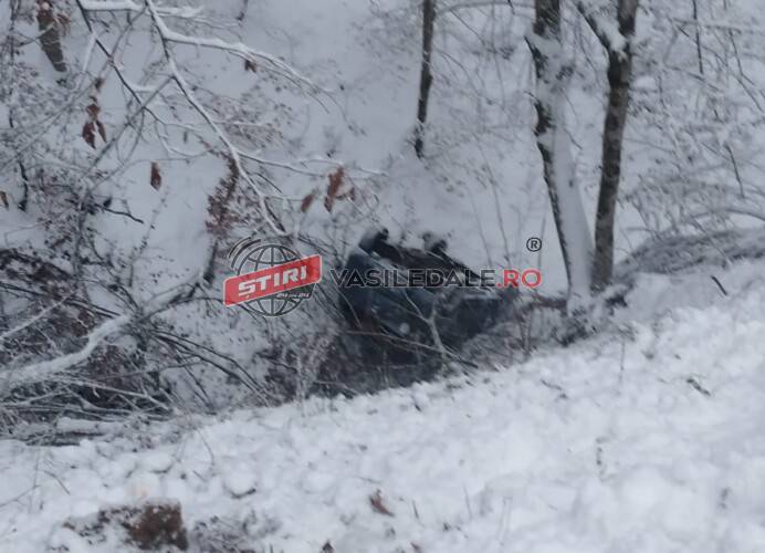 EXCLUSIV FOTO/VIDEO: Ninsoarea a făcut ravagii pe șoselele din Maramureș. Accidente la Coaș, Preluca Nouă și Moisei