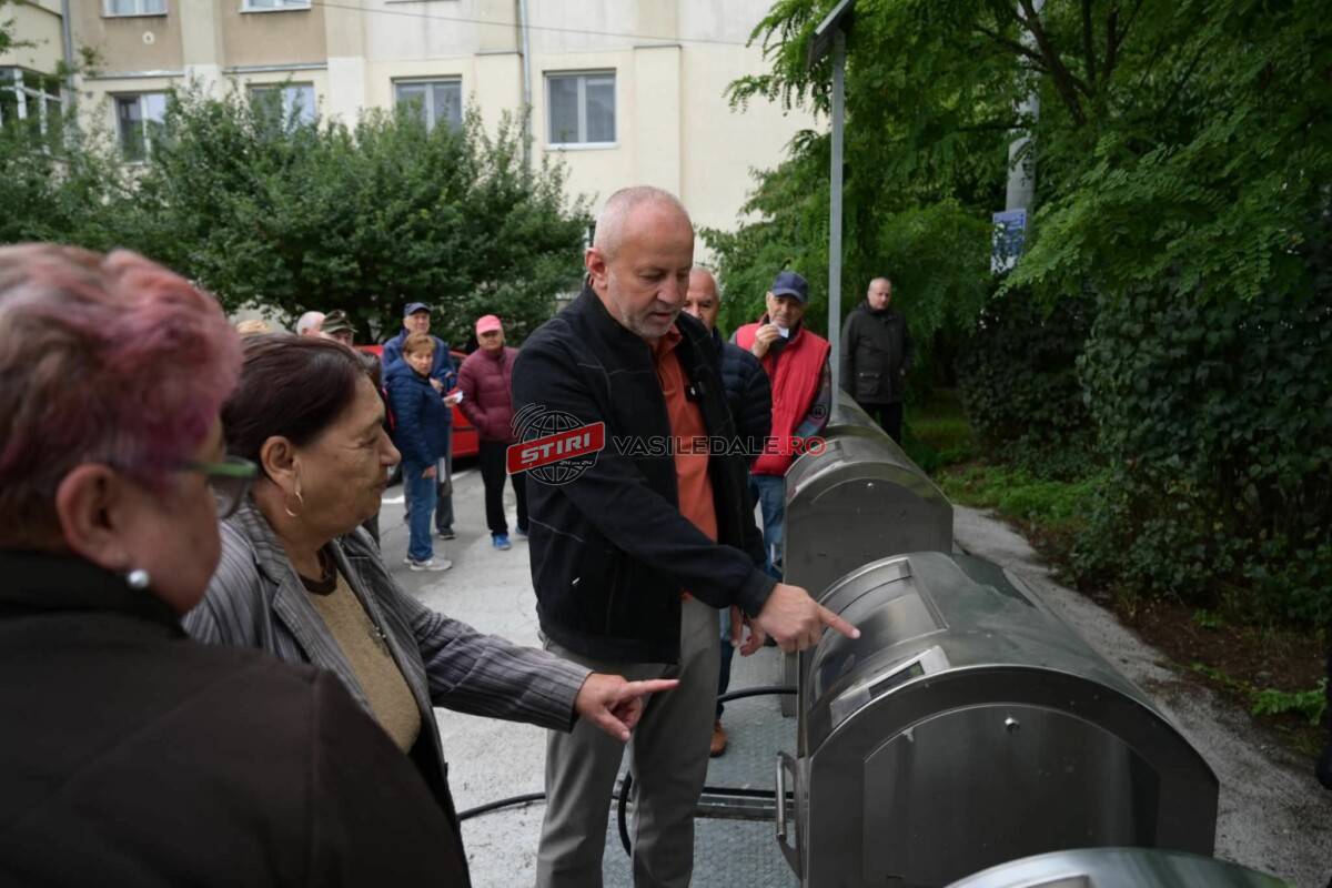 ANUNȚ DE INTERES PUBLIC privind operaționalizarea platformelor pentru colectarea deșeurilor tip „eco-insule” și a celor realizate îngropat