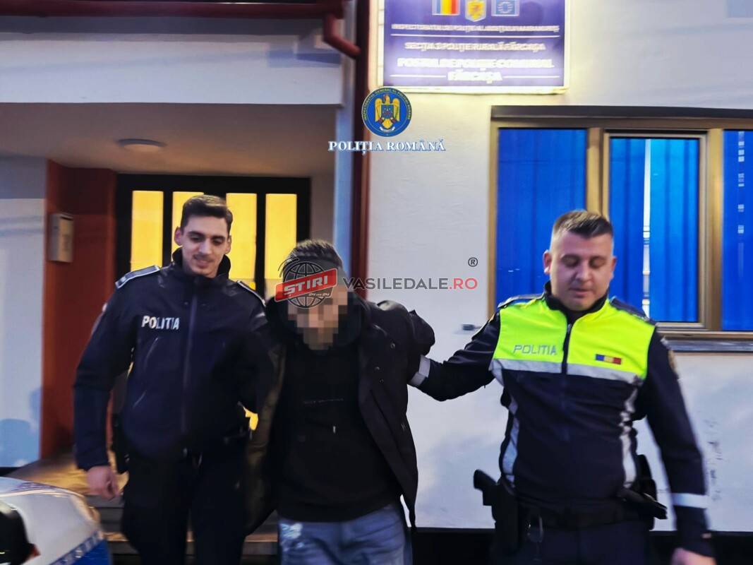 FĂRCAȘA: Polițiștii au identificat un tânăr bănuit de comiterea infracțiunilor de furt, conducere fără permis de conducere și sub influența alcoolului. A fost arestat preventiv (actualizare)