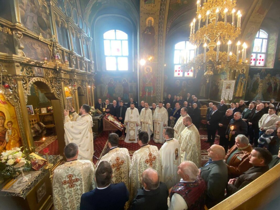 Sărbătoare la „Biserica Bătrână” din Vișeu de Sus