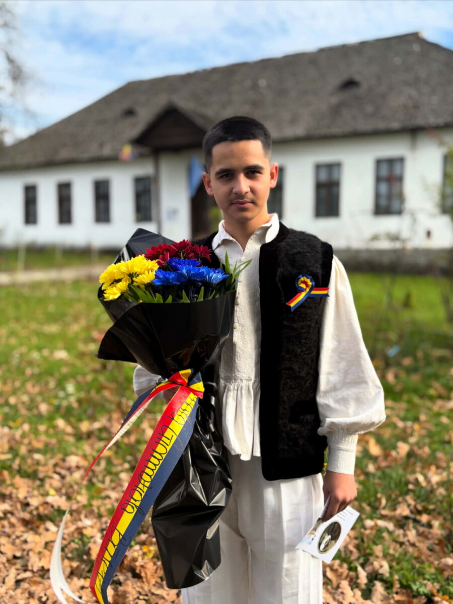 Rareș Bocuț (14 ani, Băsești), între pasiunea de a scrie poezii și cea de a urma o carieră în medicina de urgență