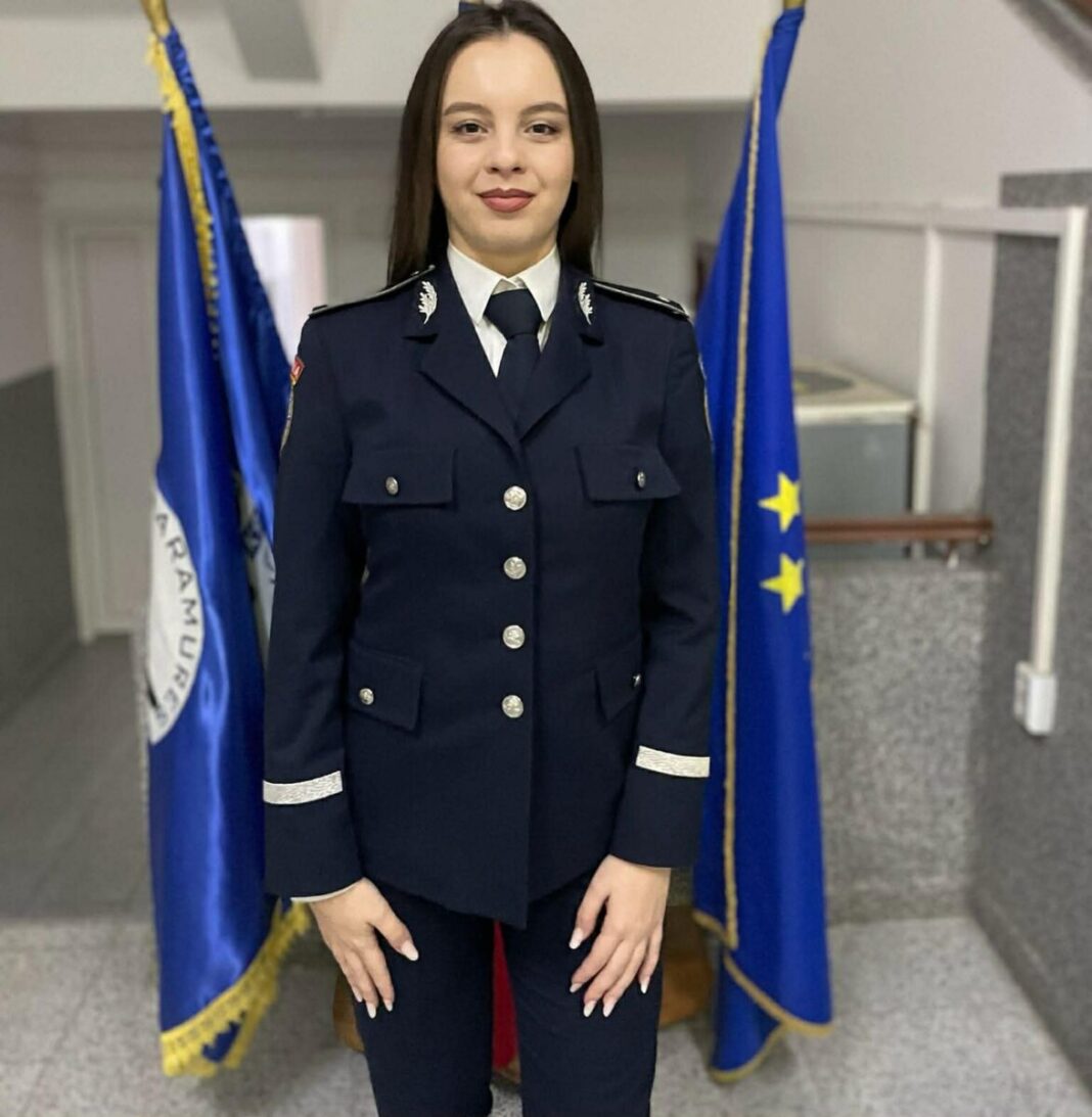 ȚEPARI DEMASCAȚI: OANA, polițista care a demascat infractorii informatici dintr-un dosar complex de înșelăciune ȚEPARI DEMASCAȚI: OANA, polițista care a demascat infractorii informatici dintr-un dosar complex de înșelăciune