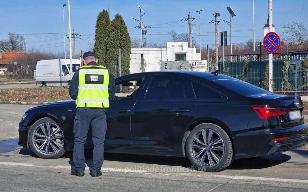 TECEU MIC: Șofer fără permis, depistat de polițiștii de frontieră și echipa Frontex
